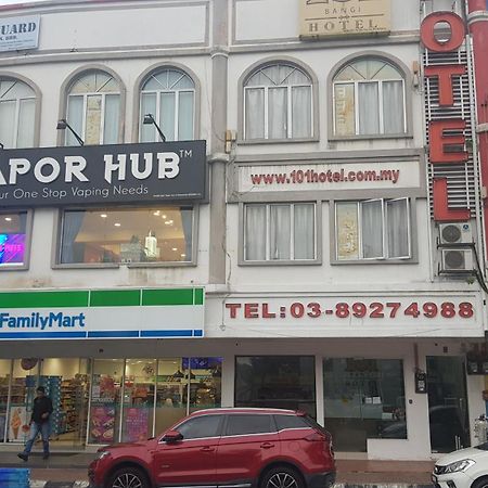 101 Hotel Bangi Exterior photo