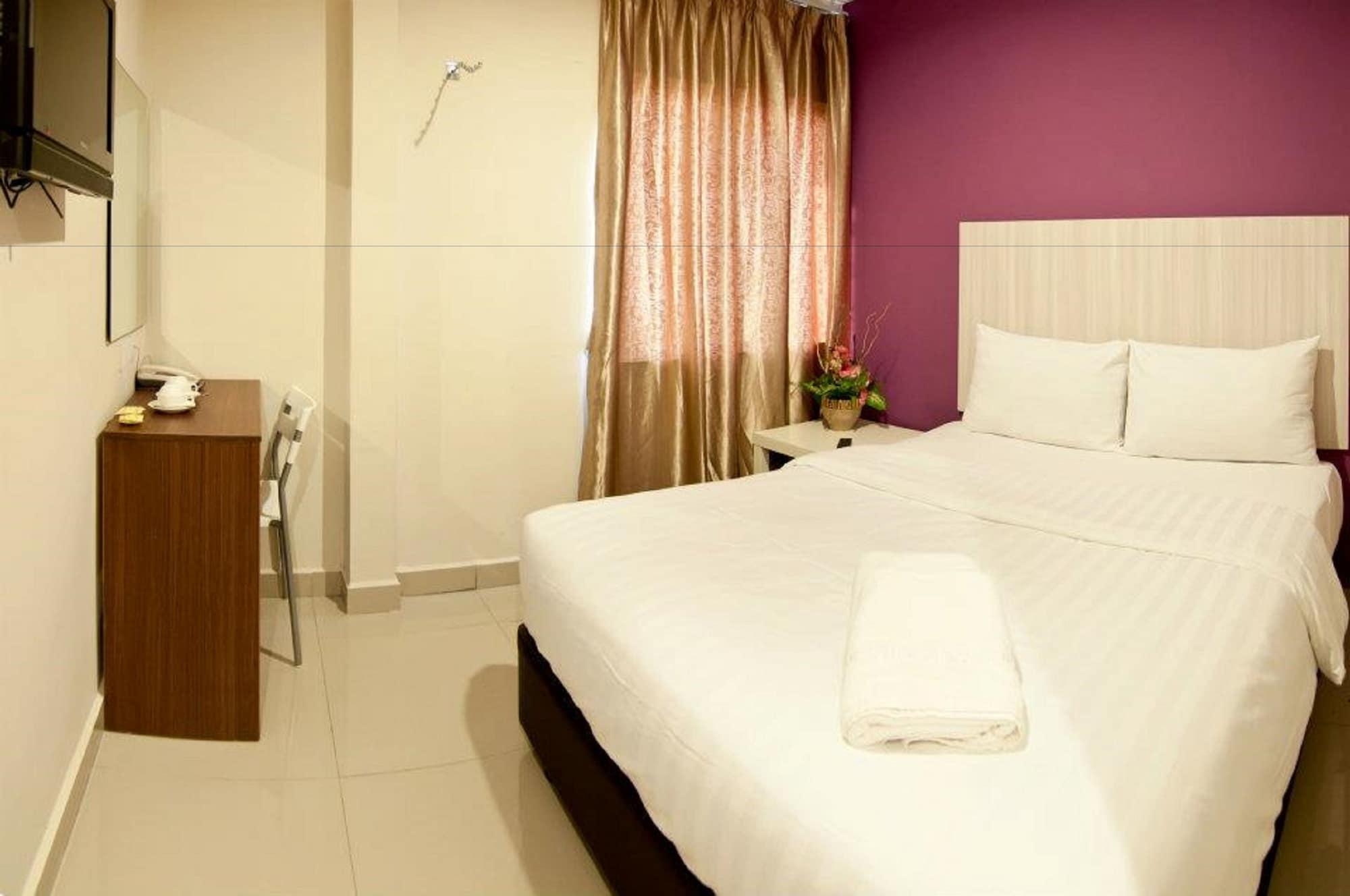 101 Hotel Bangi Exterior photo